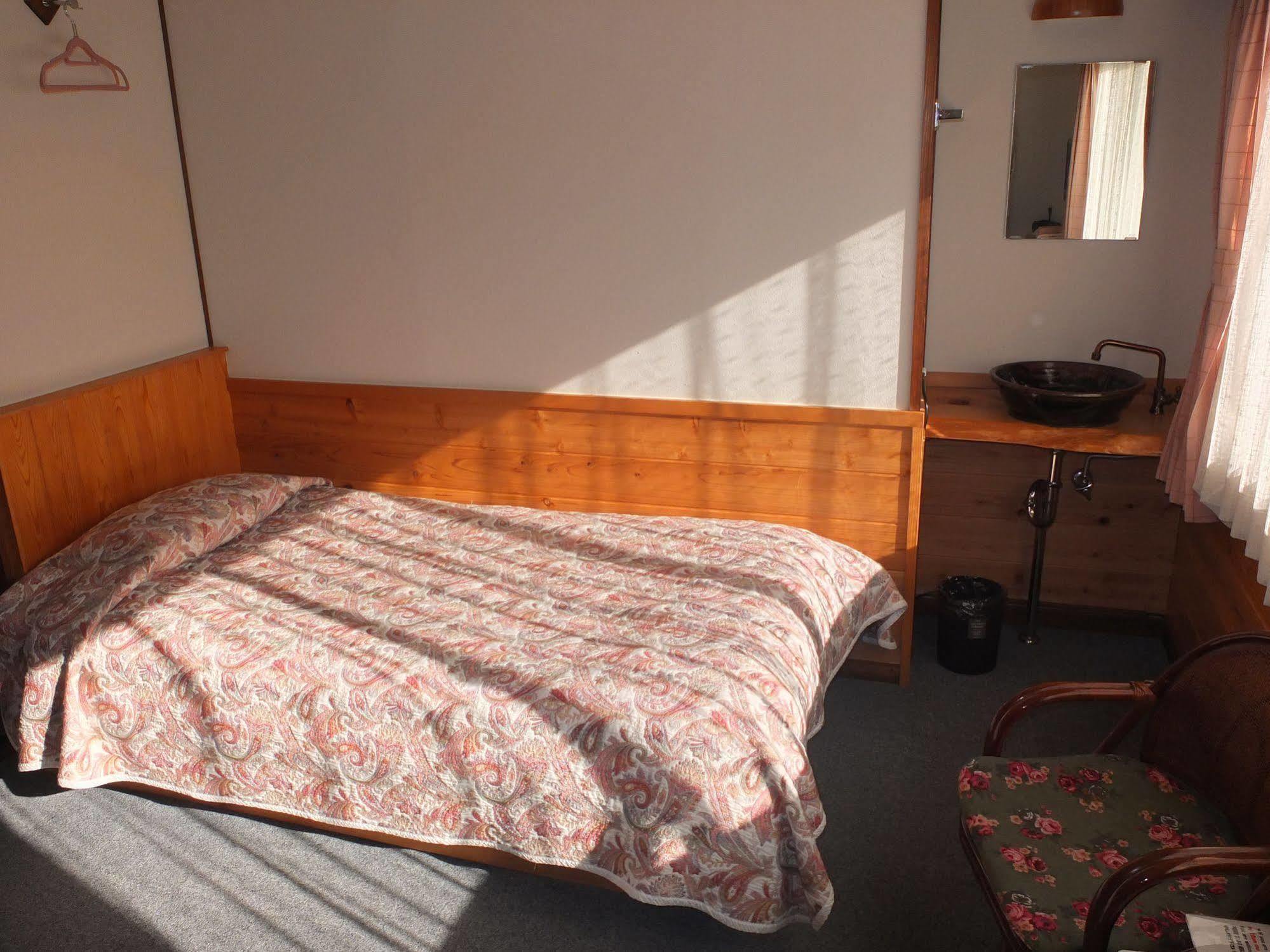 Turtle Inn Никко Экстерьер фото